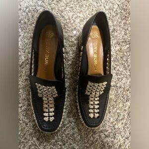 Tory burch woven raffia Size 8.  Black/oatmeal